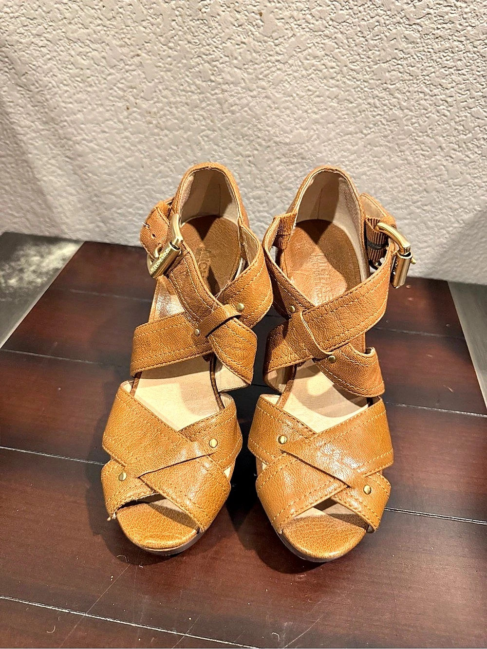 Micheal Kors Brown Leather Heels